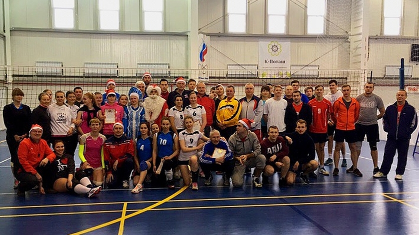 Новогодний волейбол. Турнир на кубок главы стартовал в Багратионовске