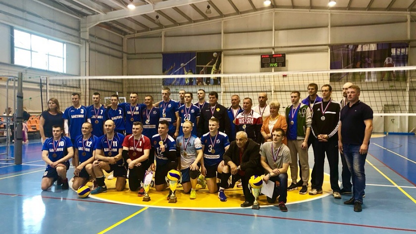 Итоги мужского турнира по волейболу памяти Паршикова в Гусеве