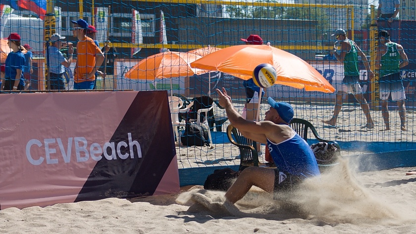 В Зеленоградске сегодня продолжается международный турнир EEVZA Beach Volleyball Tour Russia