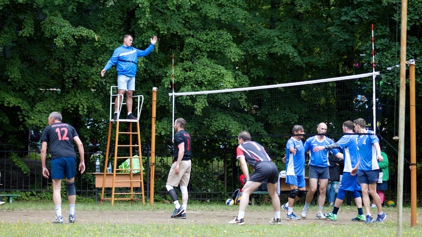 Традиционный мужской волейбольный турнир на День физкультурника в Светлогорске