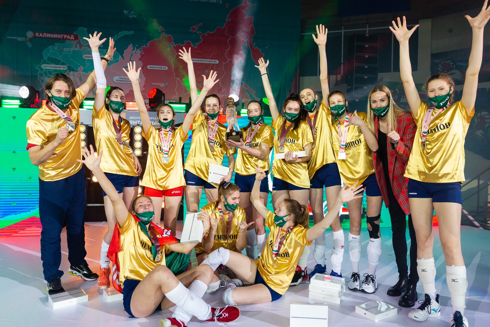 Калининград показал класс! Девушки Калининграда взяли главный трофей «Локоволея-2021»!
